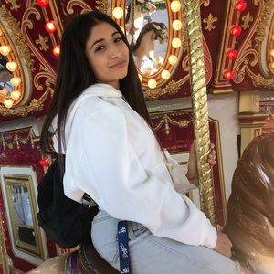 Meet your Posher, Sofia